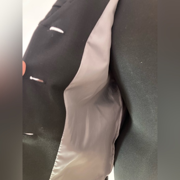 Le Suit Ruffled Blazer - Picture 5 of 8